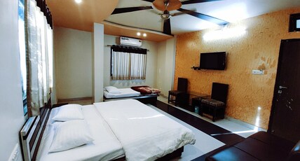 Rajdarshan Hotel & Restaurant Room Type - Deluxe AC room