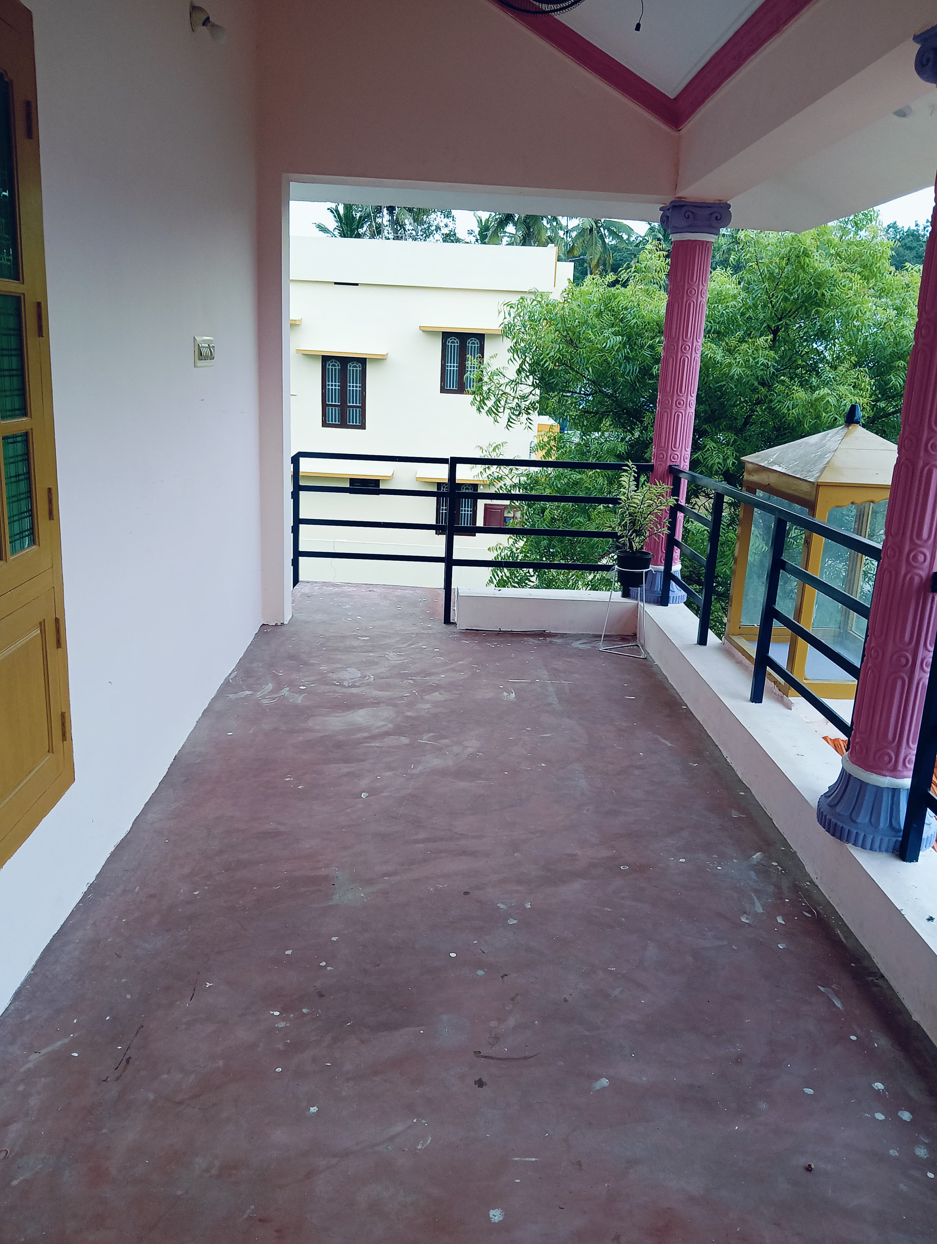 Ganesh homestay - Tap to explore photos