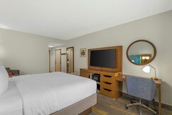 Hampton Inn Suites Augusta West