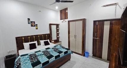 TRISHUL INN Room Type - Luxury Room