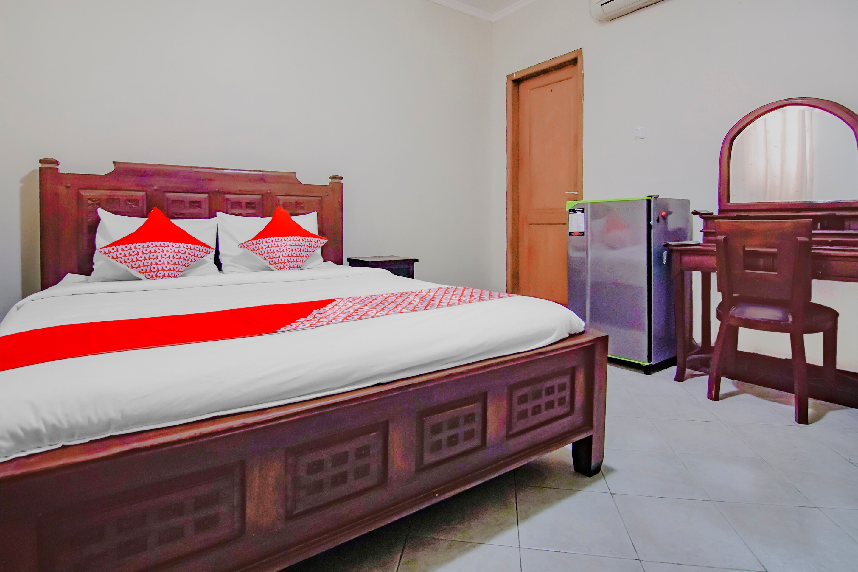 Hotel O Gayatri Residence - Tap to explore photos