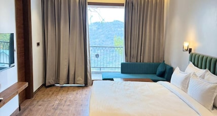 Hotel Ventus Pines Room Type - Deluxe Room with Balcony