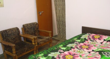Hotel Vineet - 1 km from Prayagraj Junction railway station Room Type - Economy Air-Cooled Room (LED T.V, attached Western toilet (BRANDED COOLER PLACED INSIDE THE ROOM))