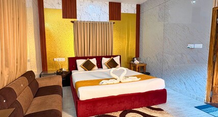 Unnati Luxury Home Stay Room Type - Deluxe Room