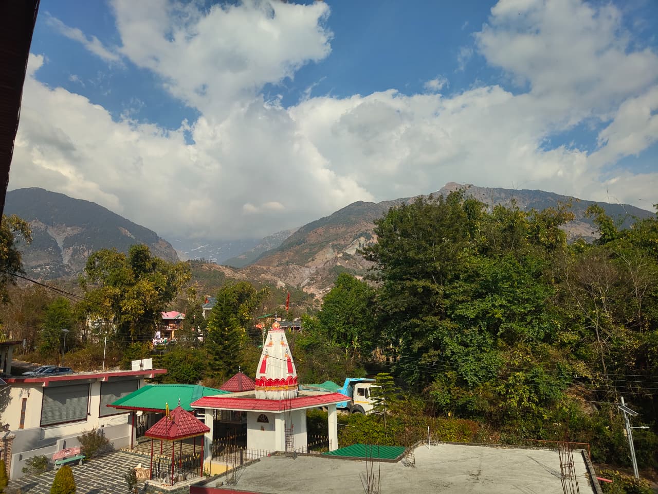 AASRA PARADISE HOTEL - Tap to explore photos