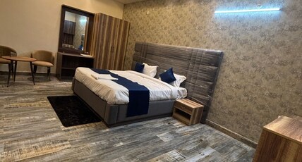 Hotel Purple Orchid Room Type - Premium Room
