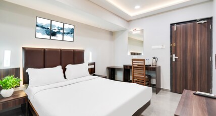 Palette Country Club Surat Room Type - Super Deluxe Room