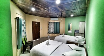 Gorumara Riverside Resort Room Type - family room