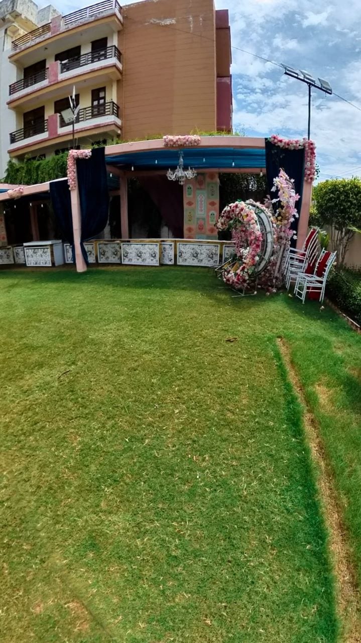 GOVINDAM ELITE - Tap to explore photos