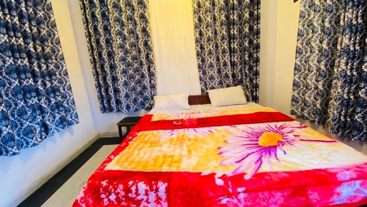 The Sai Baba Resort, Pushkar - Tap to explore photos