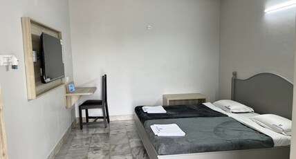 Hotel Ganesh Room Type - Double Standard Room - Non Ac