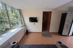 The Royal Stone House Yercaud - Modern A Frame