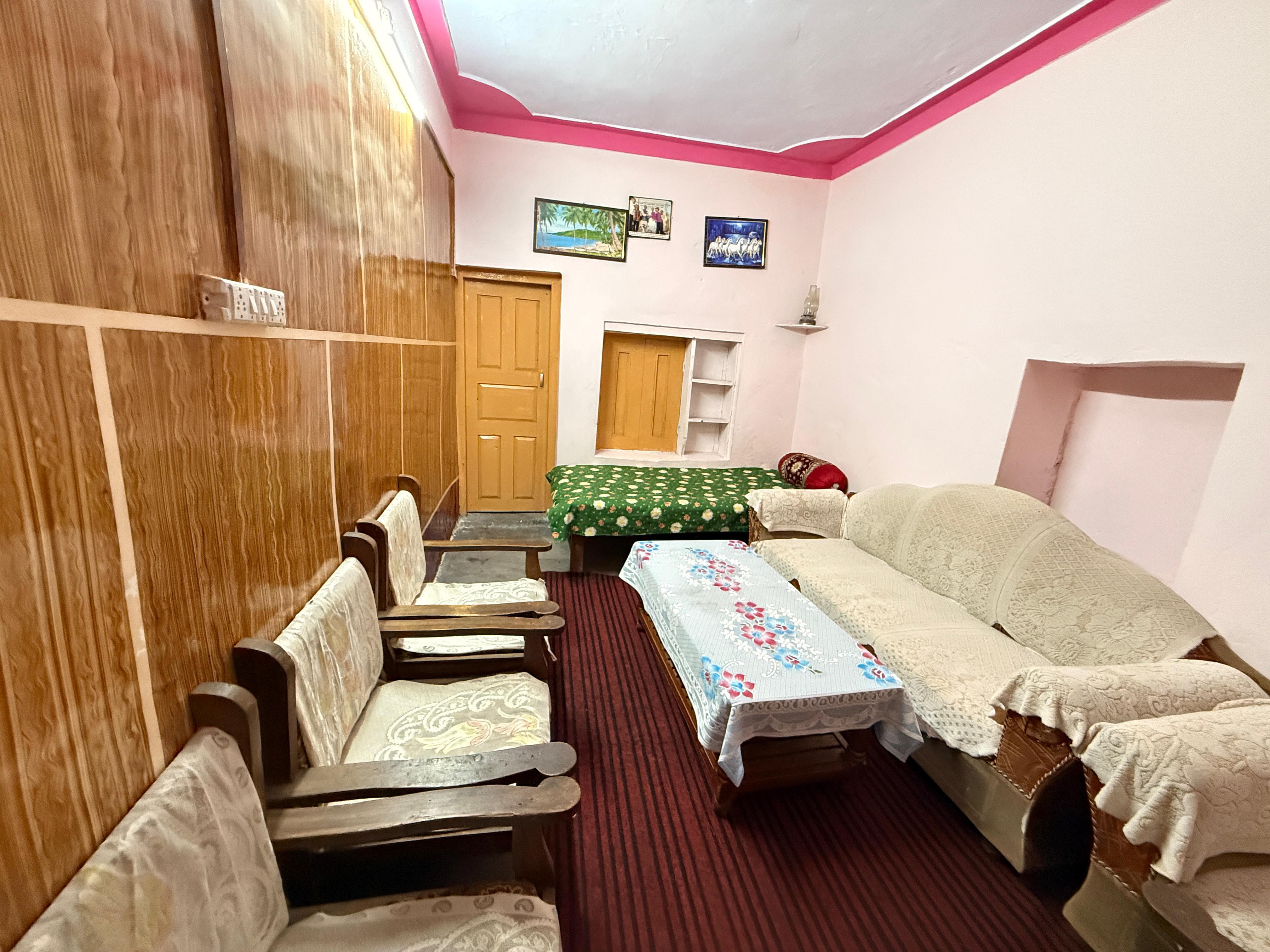 Shastri Homestay - Tap to explore photos