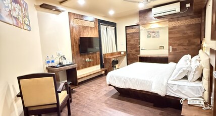 Ashoka Inn Room Type - Deluxe Room