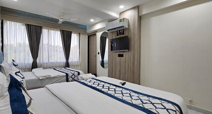 Hotel HR Sky Room Type - Luxury Triple Bed Room