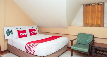 OYO 534 Phasuk Hotel Room Type - Thailand Family Suite