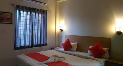 Crystal Stay Near KIIT Square Room Type - Classic Room