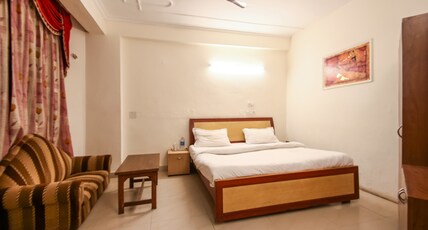 Hotel Kapoor Palace Room Type - Double Bed AC Room