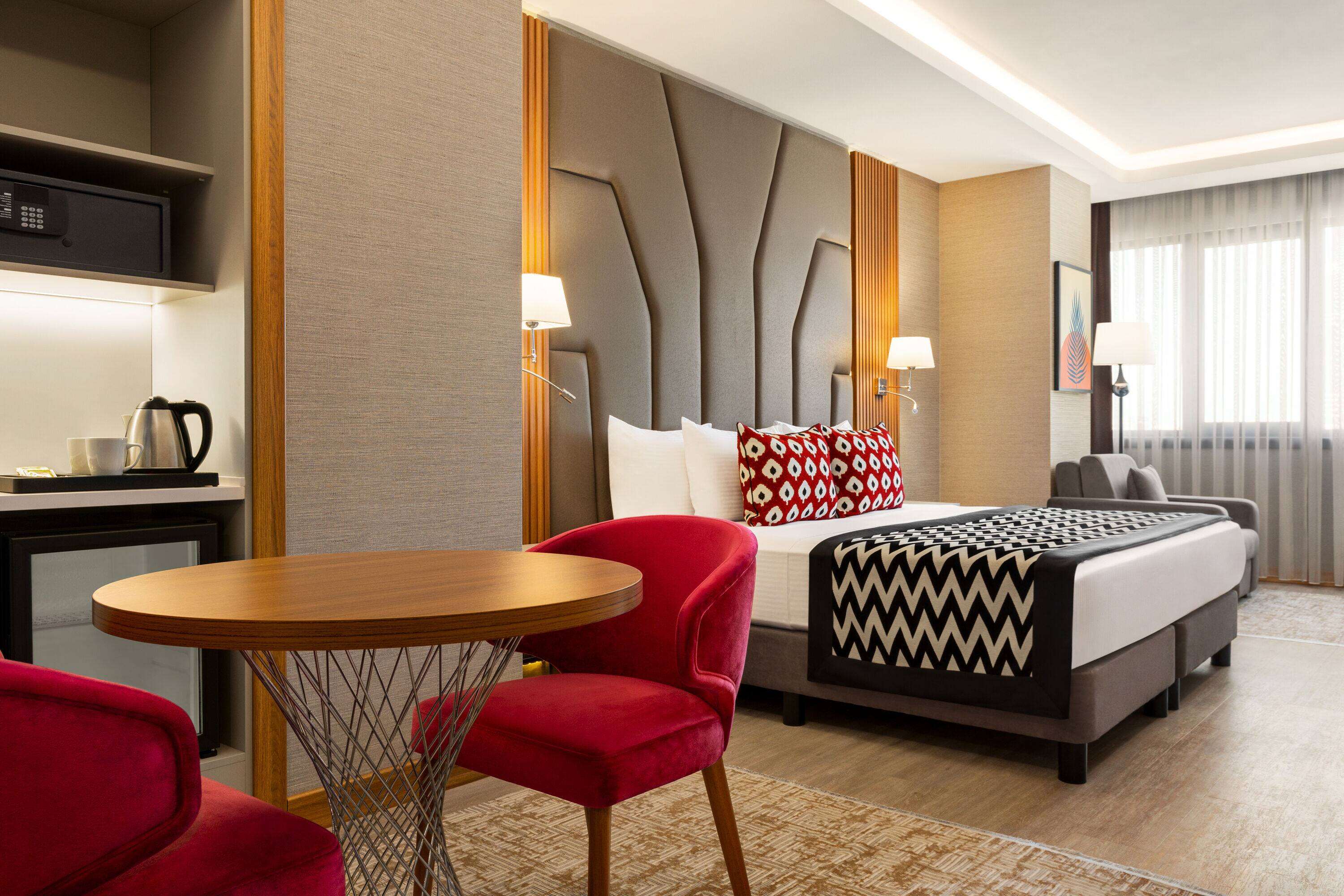 Ramada Encore by Wyndham Istanbul Sisli - Tap to explore photos