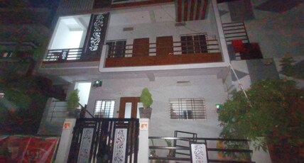 RAJ HOME AC Room with Attached Bathroom 2 4 Guests Room Type - Bedroom 2