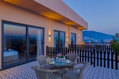 Arina Vedic Haveli Haridwar (2 Min walk for Ganga Ghat)