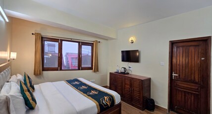 HOTEL UPHAR Room Type - Premium Room
