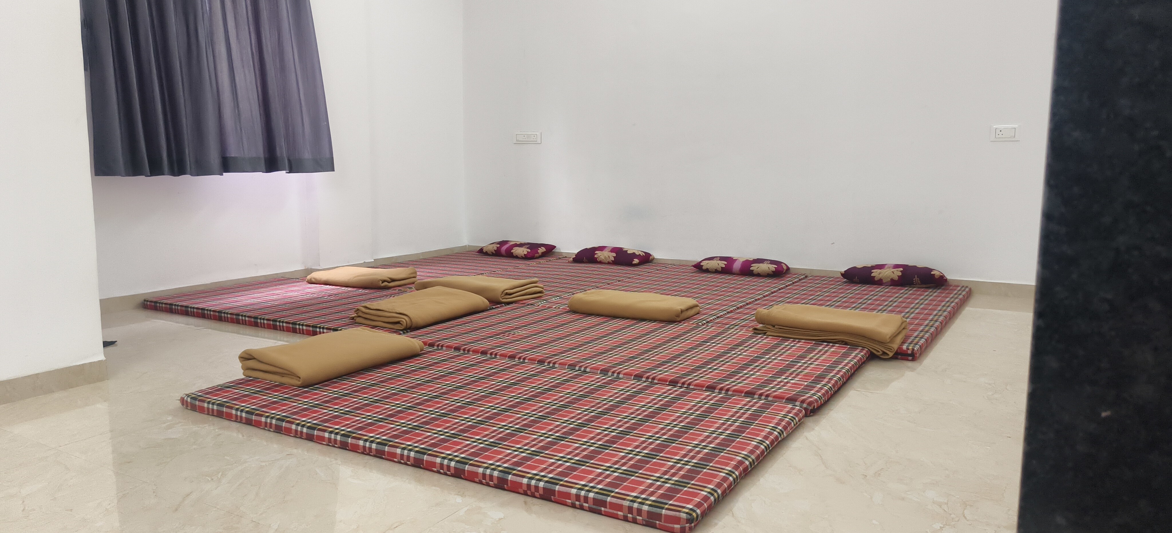 Balaji guest house - Tap to explore photos