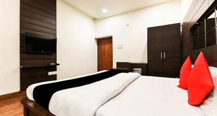Hotel Surpin Palace Room Type - Executive Room