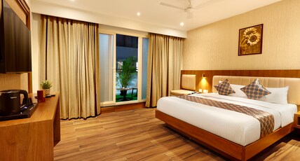 Hotel Liza Royale near Chennai Central Railway Station Room Type - Deluxe Balcony Room