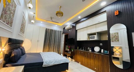 Cozy Studio in Noida High Rise View Room Type - Bedroom