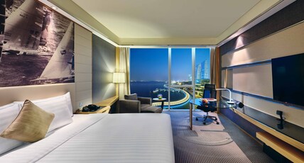 Crowne Plaza SUZHOU Room Type - 1 King Premium Lake View Crowne Plaza SUZHOU Room Type - 1 King Premium Lake View