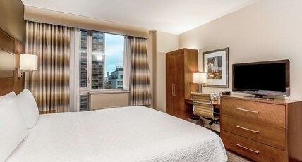 Hampton Inn by Hilton Manhattan Grand Central Room Type - 1 KG BED CITY VIEW NOSMOK Hampton Inn by Hilton Manhattan Grand Central Room Type - 1 KG BED CITY VIEW NOSMOK