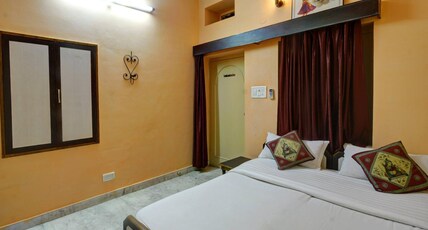 Hotel Jaisal Palace (Pure Vegetarian) Jaisalmer Room Type - Standard Room Non - AC ( Ground Floor )