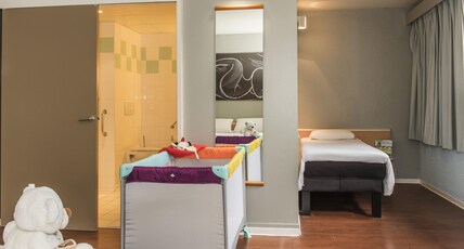 ibis La Bresse Gerardmer Room Type - Standard Room with one double bed and two single beds ibis La Bresse Gerardmer Room Type - Standard Room with one double bed and two single beds