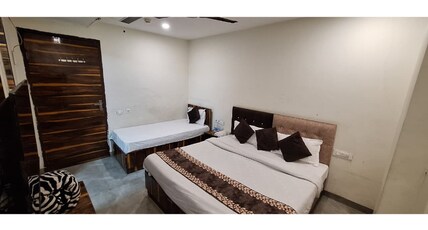 Hotel Five Seasons Room Type - Three Bed Room