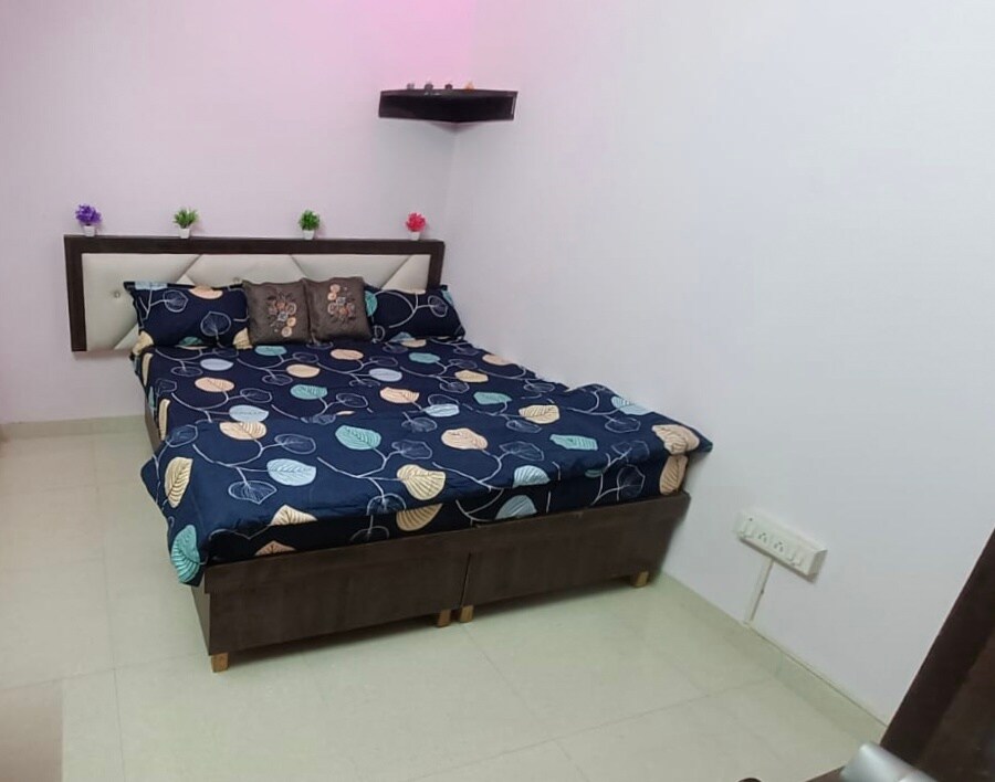Samratt Home Stay - Tap to explore photos
