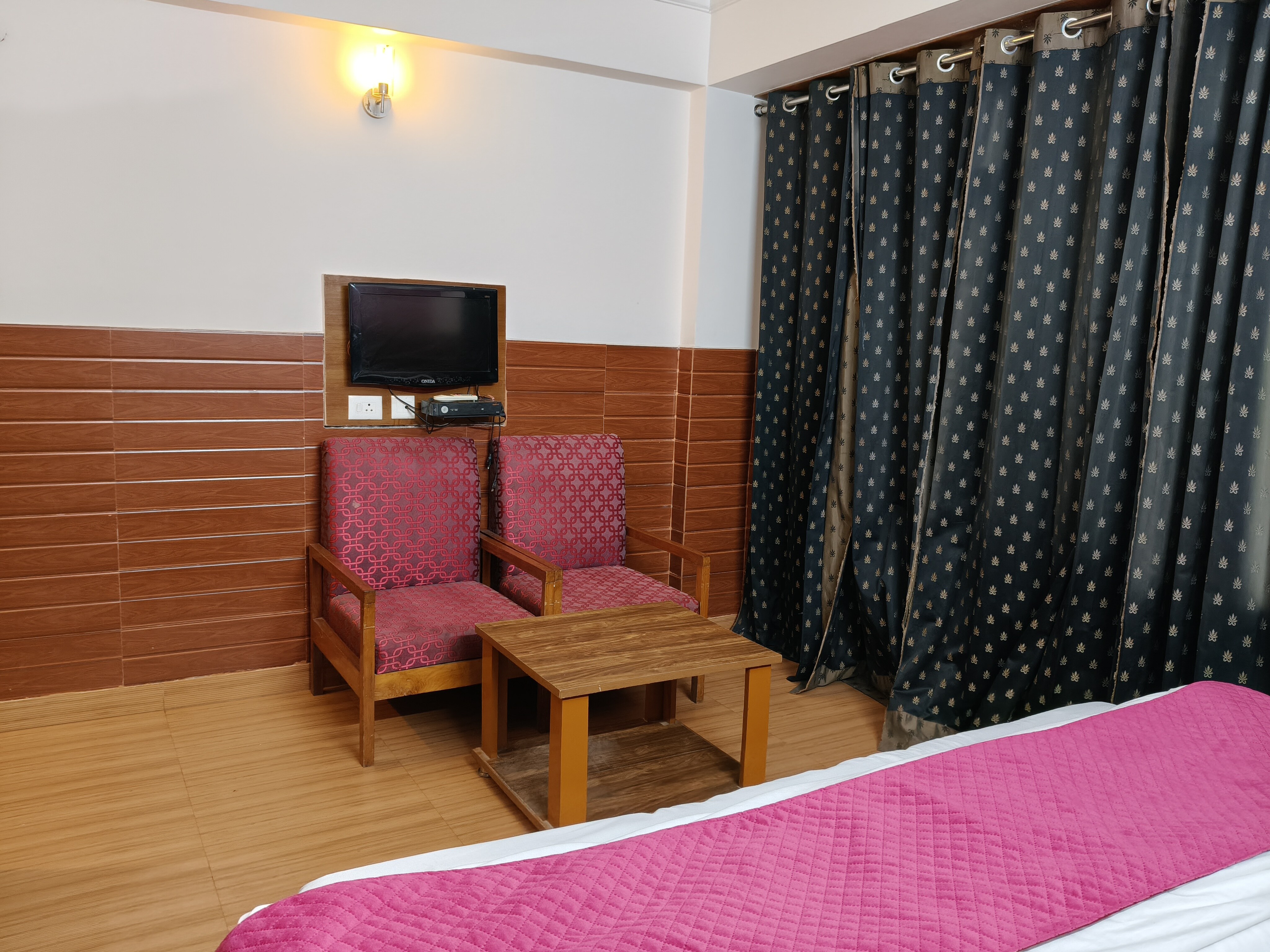 Hotel Kailash Residency - Tap to explore photos