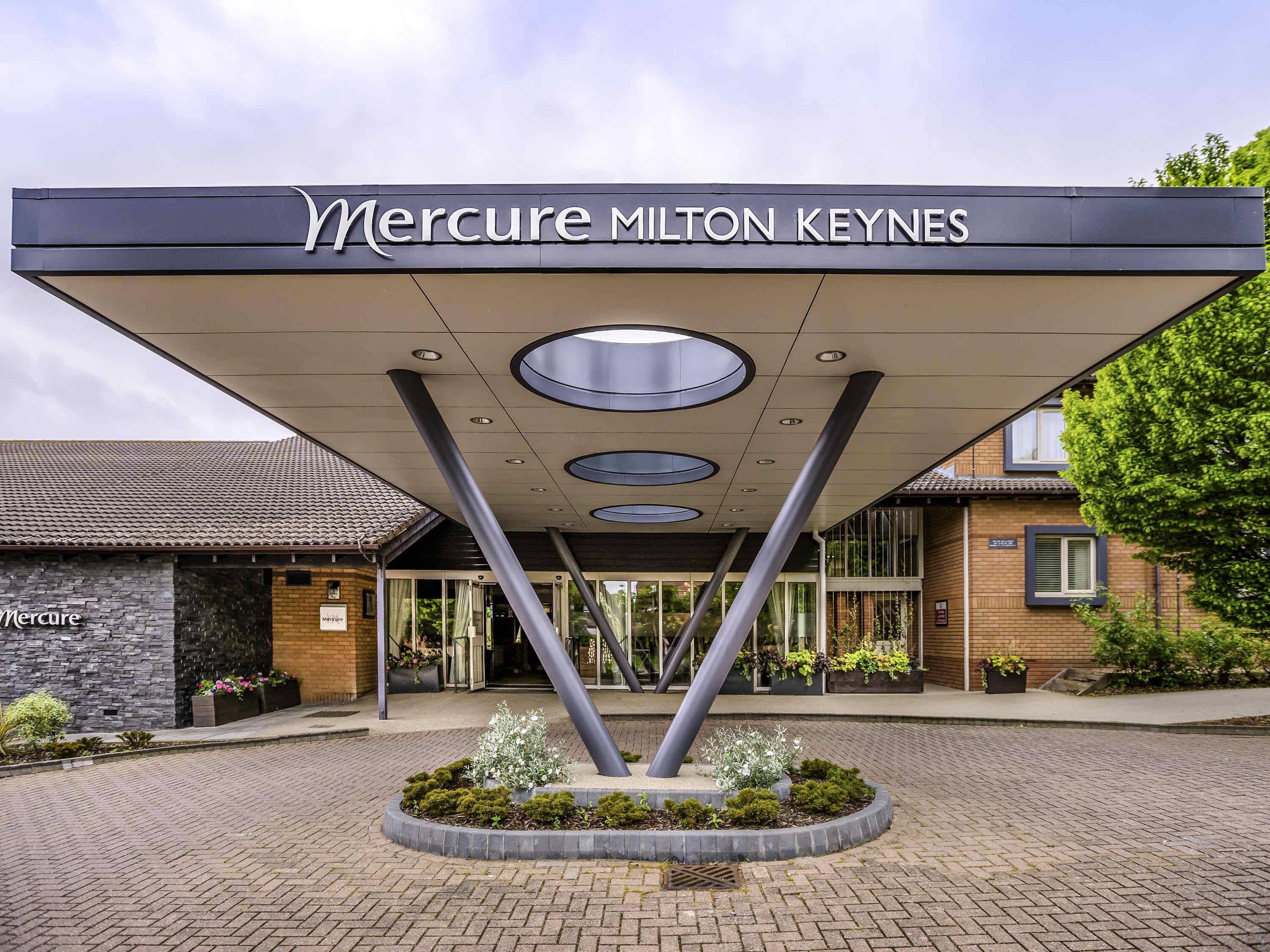 Mercure Milton Keynes Abbey Hill Hotel - Tap to explore photos