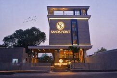 Sands Point