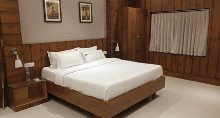 Anshula Hotel and Resorts Room Type - Suite AC Room