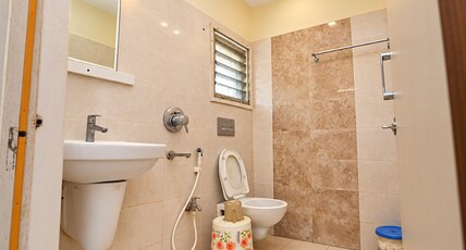 Sri Subhamasthu Grand Room Type - Standard Room with Air Conditioning
