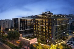 Double Tree by Hilton Hotel Istanbul Piyalepasa