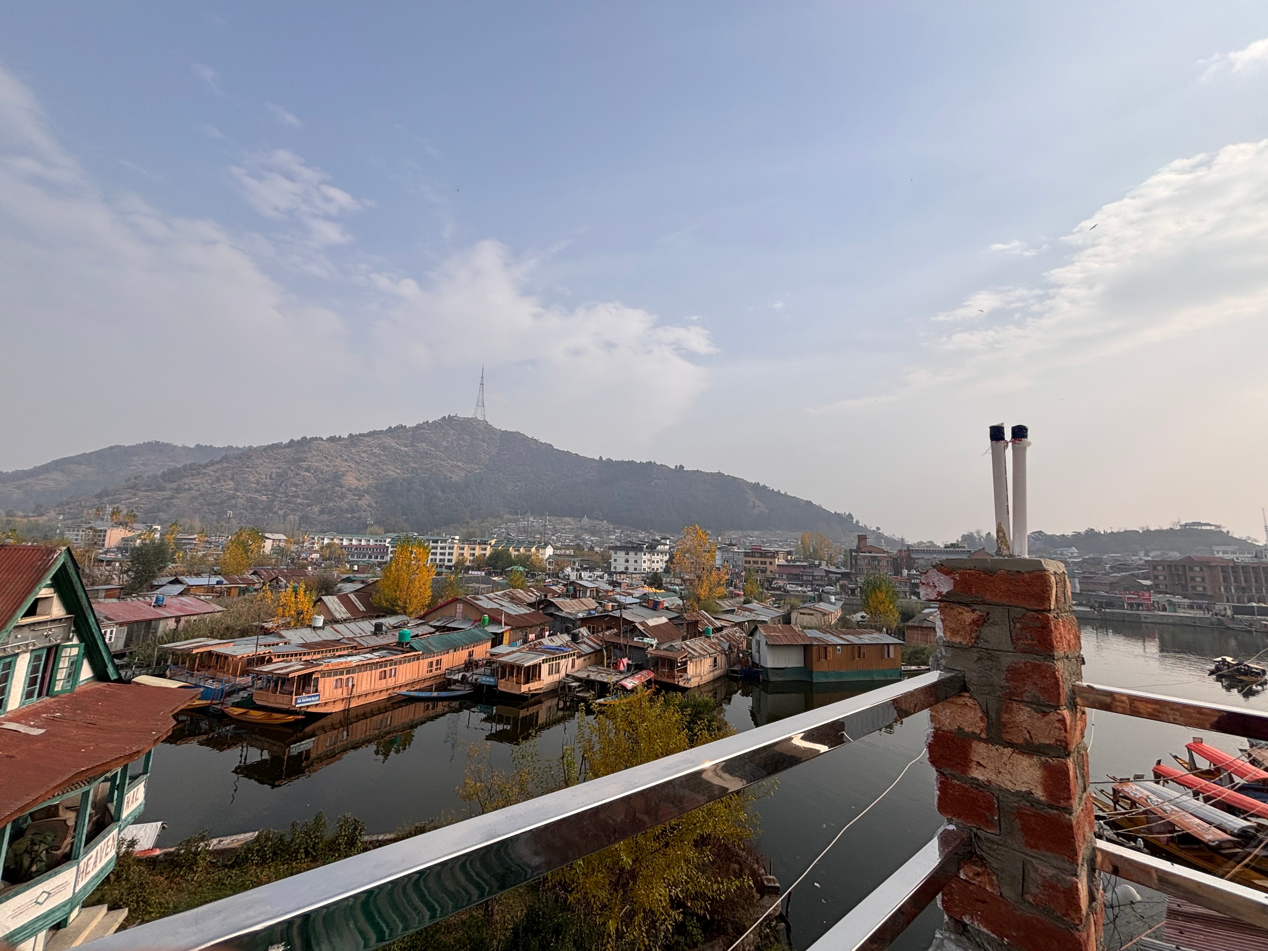 Hotel Crescent - Tap to explore photos