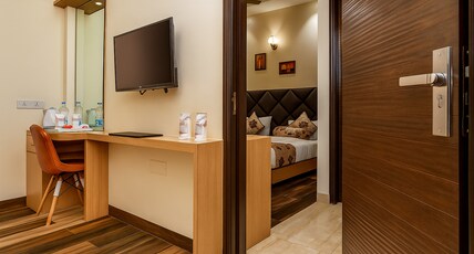 The Nirvana by urban galaxy Room Type - Inter-Connected Room with Work Desk