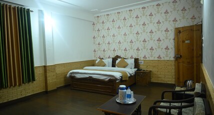 Hotel Royal Palace Kasol Room Type - Deluxe Room No -view ( No Balcony) Non -AC
