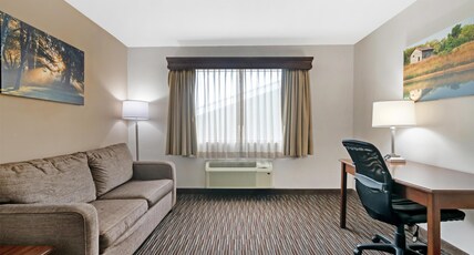 Best Western Brookfield Room Type - Suite-1 King Bed, Non-Smoking, High Speed Internet Access, Microwave, Refrigerator, Sofabed, Full Br Best Western Brookfield Room Type - Suite-1 King Bed, Non-Smoking, High Speed Internet Access, Microwave, Refrigerator, Sofabed, Full Br