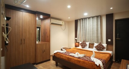 Hotel Sapphire Inn Room Type - Bedroom 13