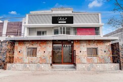 Collection O Vadodara Airport Formerly Milan Party Hall