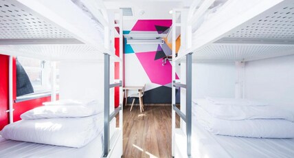 Generator Hostel London Room Type - Private 8 bed room - Shared Bathrooms