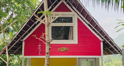 Green View Resort Room Type - Treehouse Sky Villa